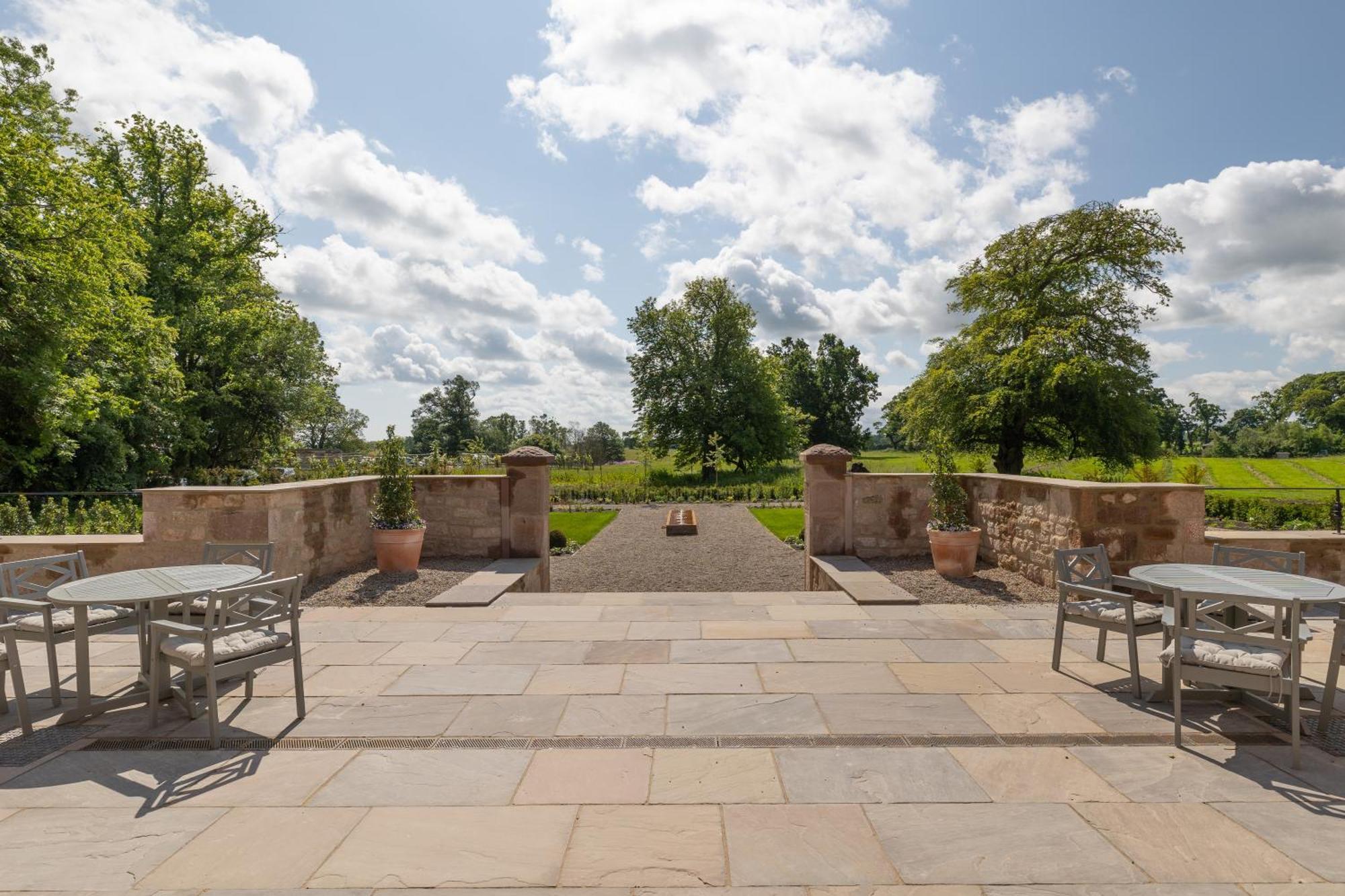 The Tempus At Charlton Hall Estate Alnwick Exterior foto